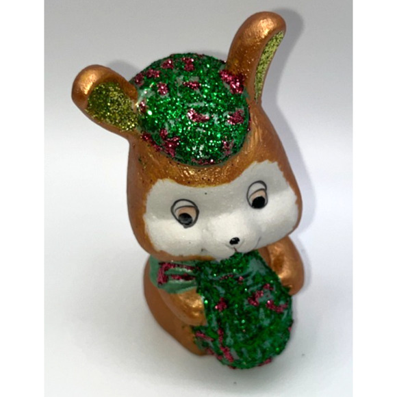 Vintage Ceramic Scottish Bunny Rabbit Playing Bagpipes Red Green Hat Rare OOAK - Picture 3 of 16